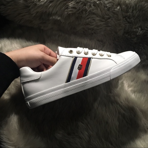 Tommy Hilfiger Shoes - New Tommy Hilfiger white Sneakers